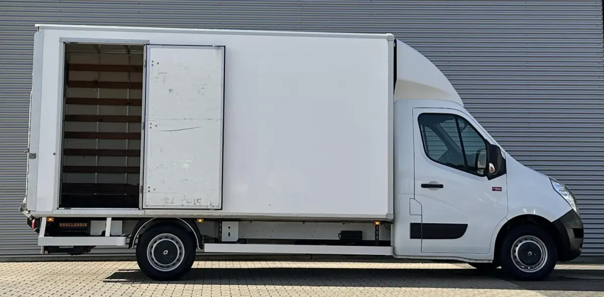 T35 2.3 dCi bakwagen met laadklep