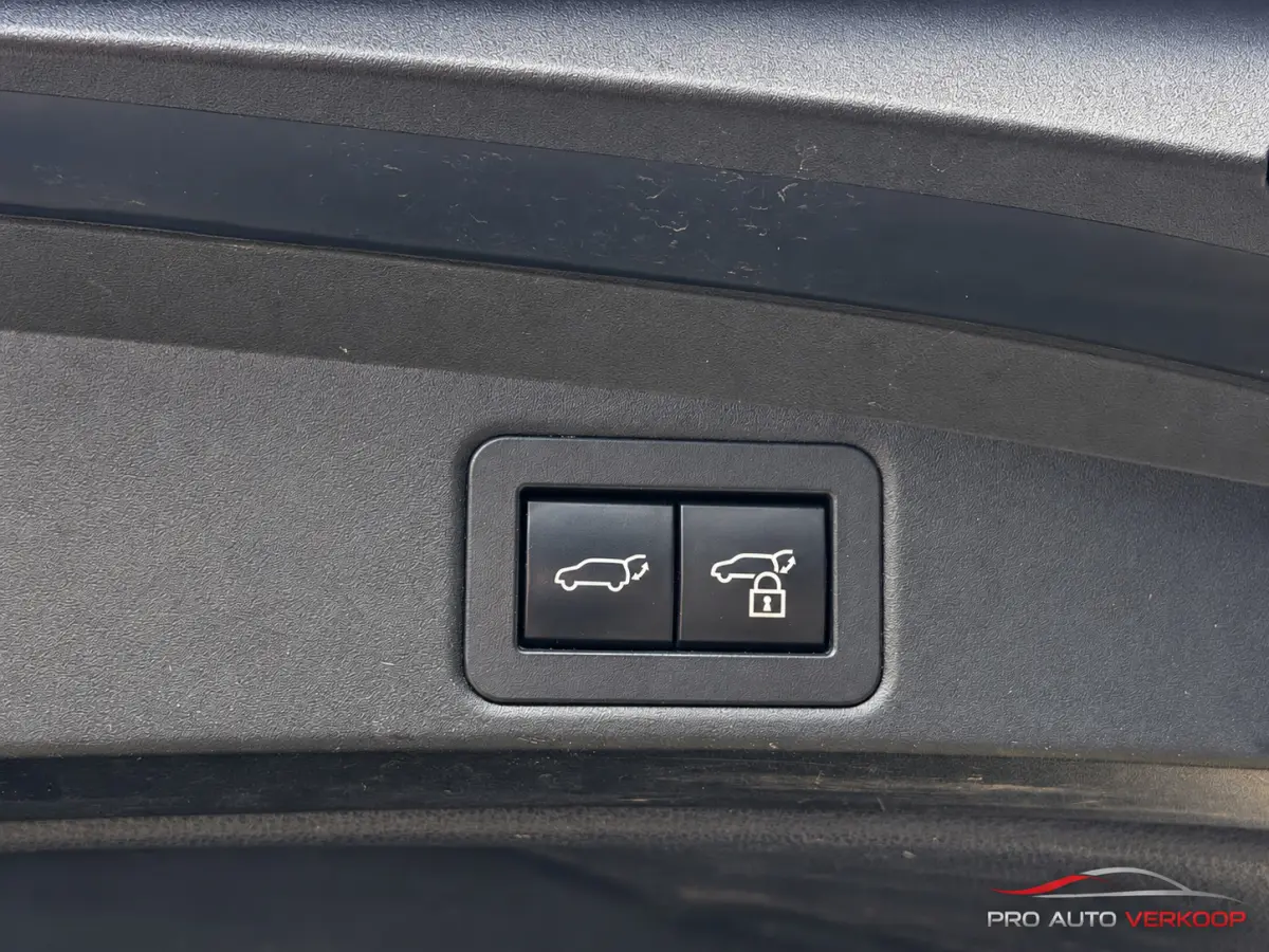Hybrid 140 Active wireless carplay Camera_Full option