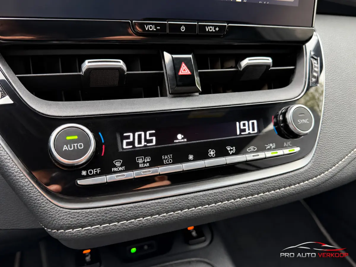 Hybrid 140 Active wireless carplay Camera_Full option