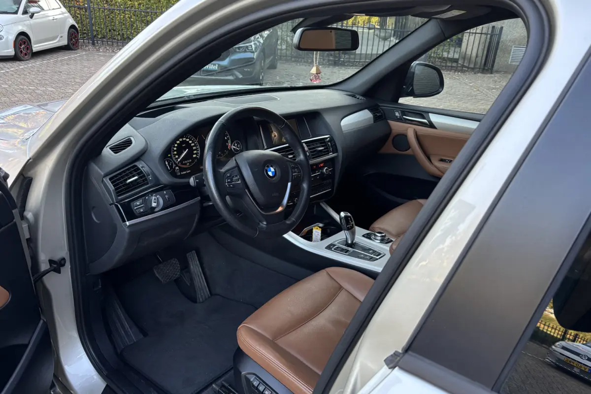 xDrive28i Executive | Head-Up | Trekhaak | Memory | Leder | Stoelverwarming | PDC A | Elektrische Klep