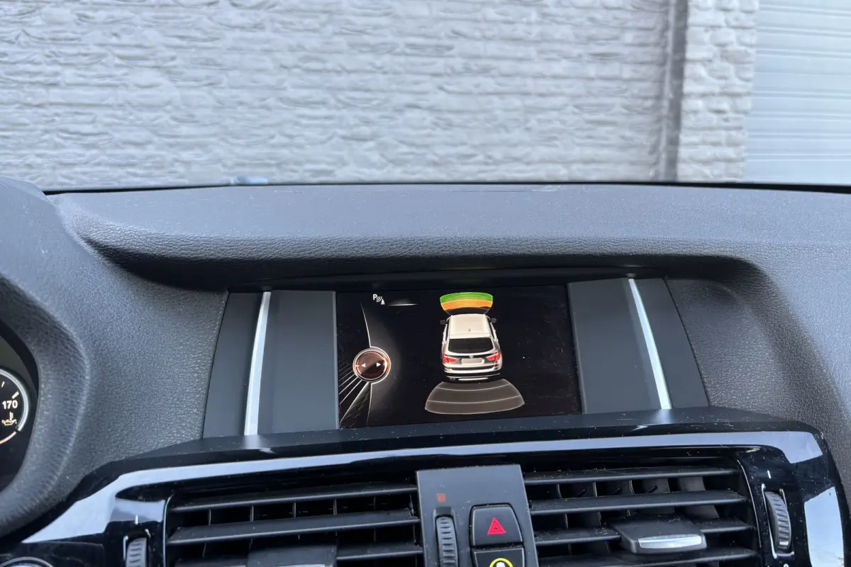xDrive28i Executive | Head-Up | Trekhaak | Memory | Leder | Stoelverwarming | PDC A | Elektrische Klep