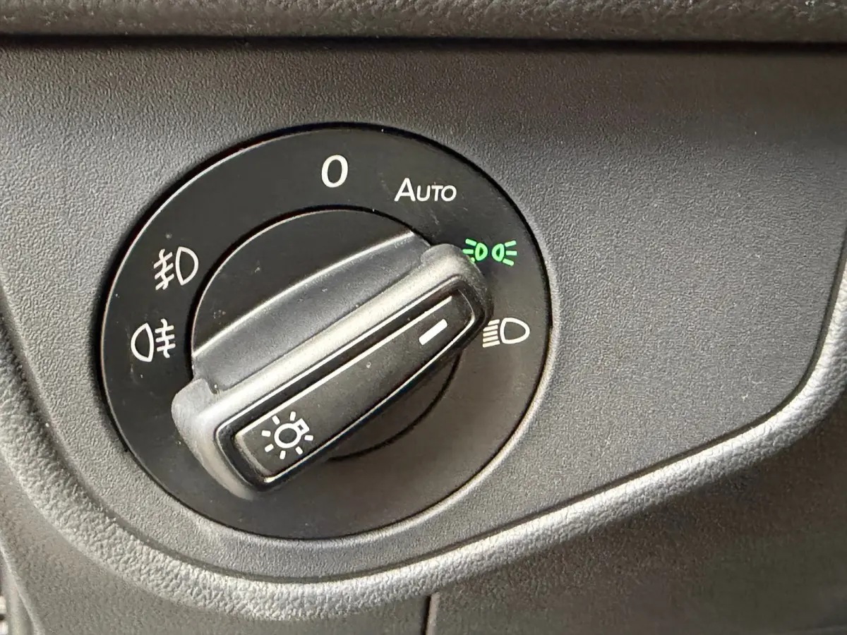 1.0 TSI R-Line DSG Pano/Navi/Led/Cam/Virtua