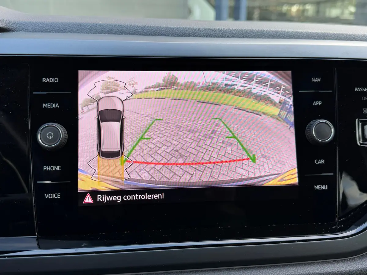 1.0 TSI R-Line DSG Pano/Navi/Led/Cam/Virtua