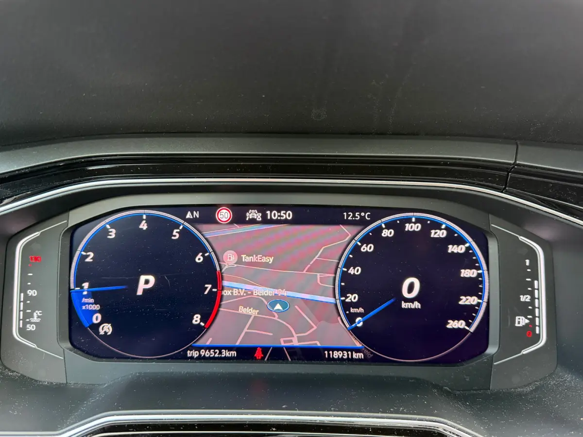 1.0 TSI R-Line DSG Pano/Navi/Led/Cam/Virtua
