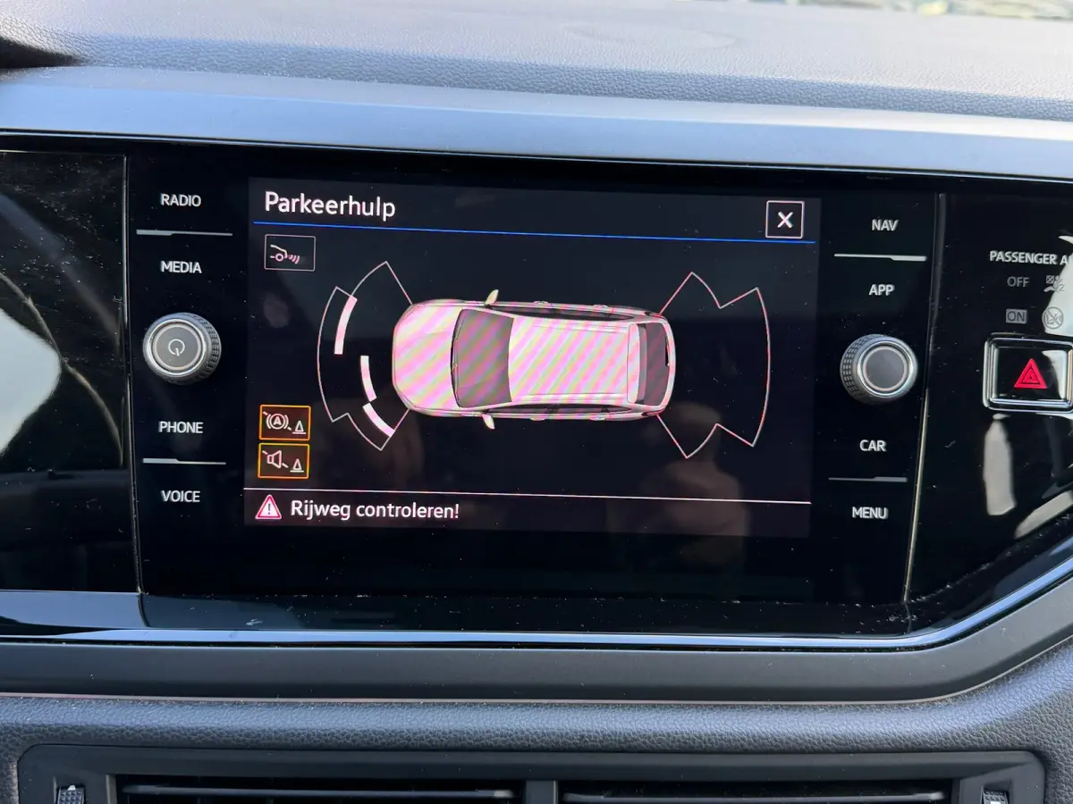 1.0 TSI R-Line DSG Pano/Navi/Led/Cam/Virtua