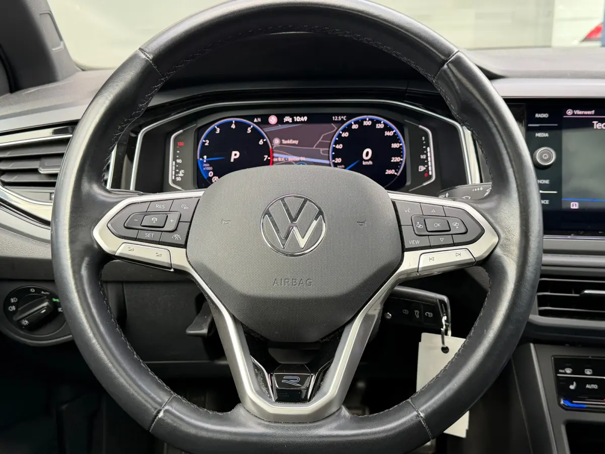 1.0 TSI R-Line DSG Pano/Navi/Led/Cam/Virtua