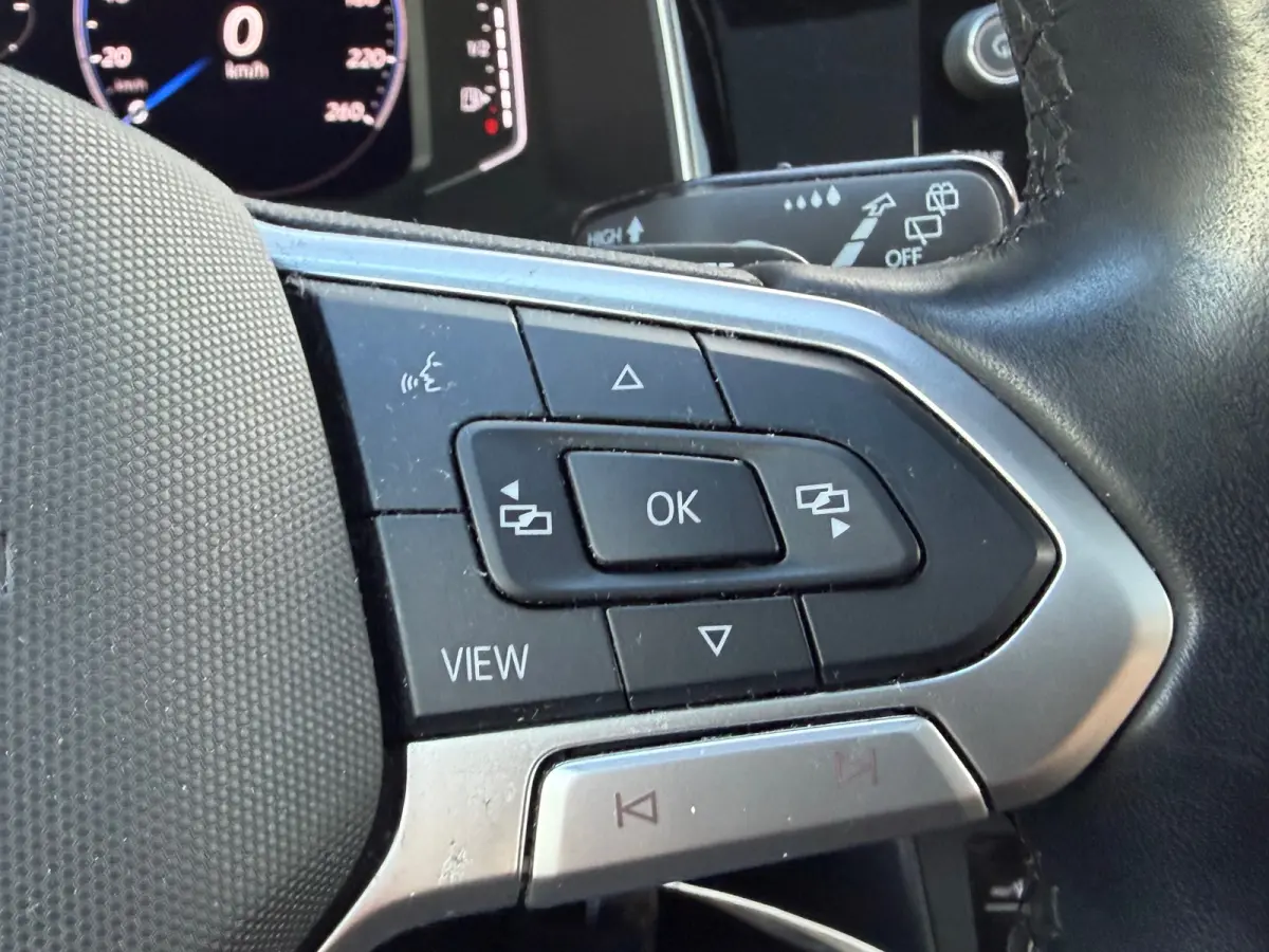 1.0 TSI R-Line DSG Pano/Navi/Led/Cam/Virtua