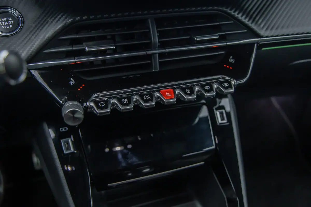 EV GT-LINE 50 kWh | Camera | Stoelverwarming | Apple Carplay/Android Auto | Keyless | Navigatie | Sportstoelen | Achteruitrijcamera | Apple Carplay/Android Auto|telefoonintegratie premium | 