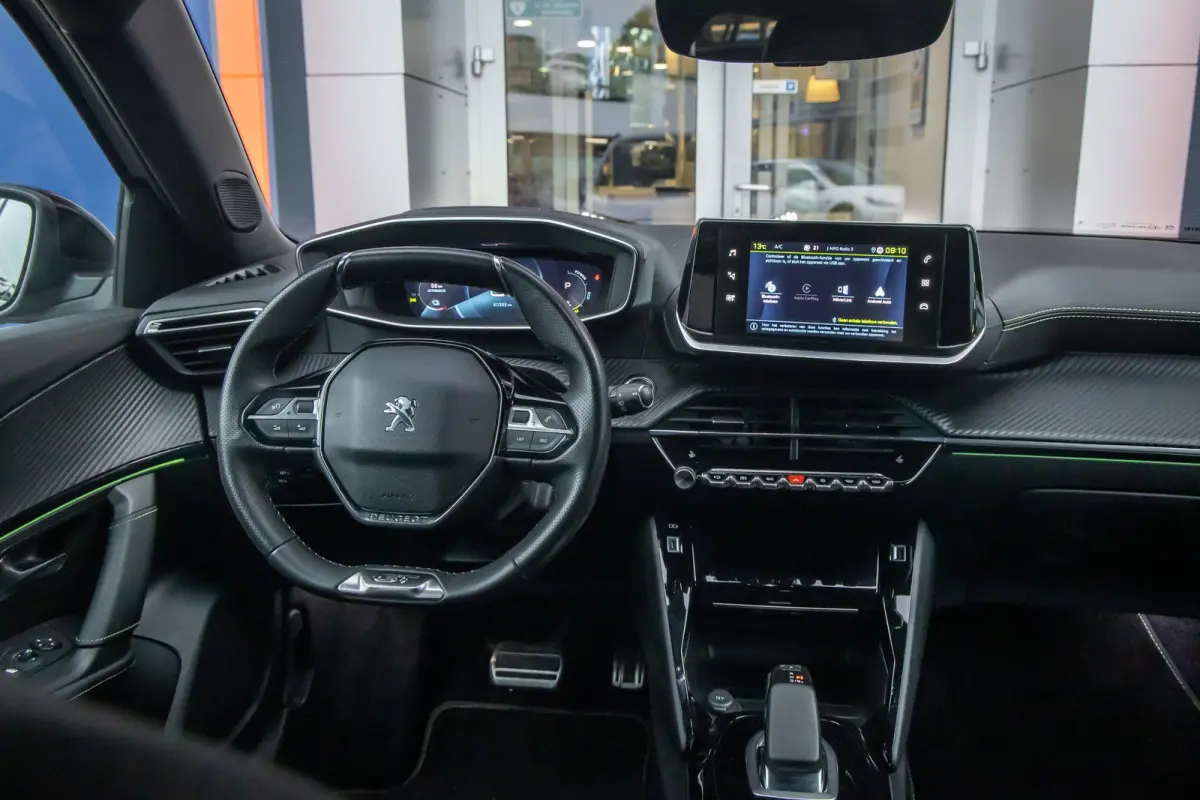 EV GT-LINE 50 kWh | Camera | Stoelverwarming | Apple Carplay/Android Auto | Keyless | Navigatie | Sportstoelen | Achteruitrijcamera | Apple Carplay/Android Auto|telefoonintegratie premium | 