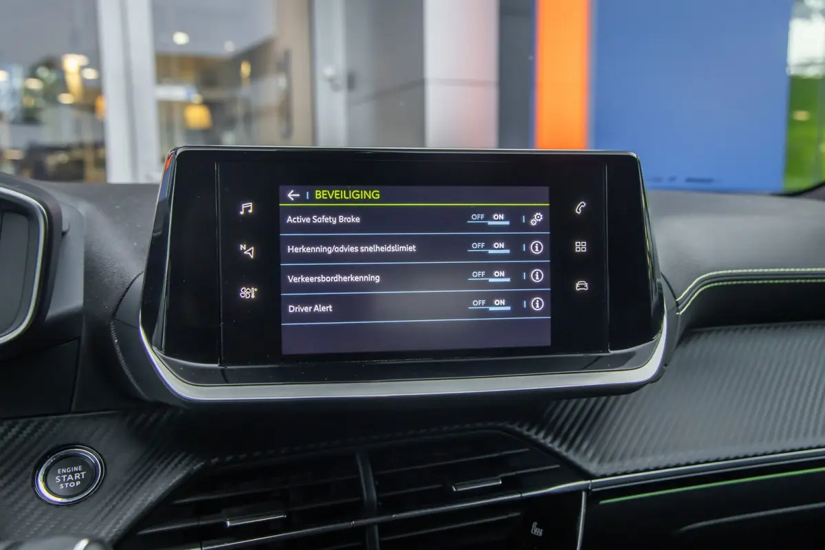EV GT-LINE 50 kWh | Camera | Stoelverwarming | Apple Carplay/Android Auto | Keyless | Navigatie | Sportstoelen | Achteruitrijcamera | Apple Carplay/Android Auto|telefoonintegratie premium | 