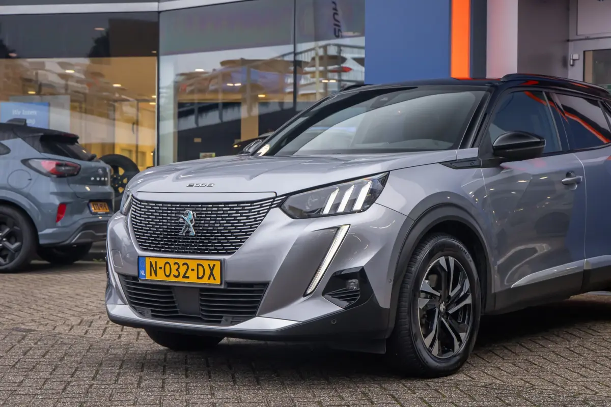 EV GT-LINE 50 kWh | Camera | Stoelverwarming | Apple Carplay/Android Auto | Keyless | Navigatie | Sportstoelen | Achteruitrijcamera | Apple Carplay/Android Auto|telefoonintegratie premium | 