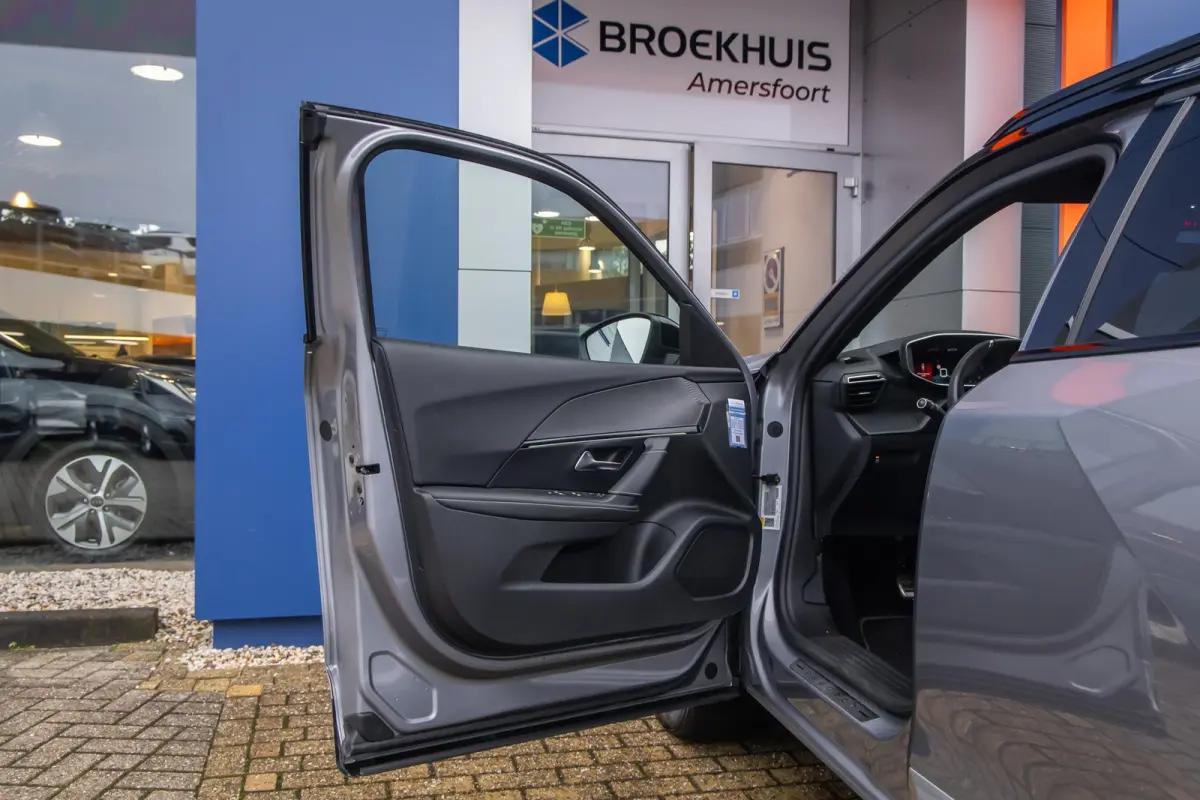 EV GT-LINE 50 kWh | Camera | Stoelverwarming | Apple Carplay/Android Auto | Keyless | Navigatie | Sportstoelen | Achteruitrijcamera | Apple Carplay/Android Auto|telefoonintegratie premium | 