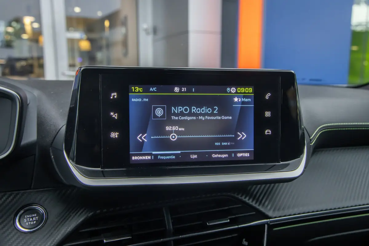 EV GT-LINE 50 kWh | Camera | Stoelverwarming | Apple Carplay/Android Auto | Keyless | Navigatie | Sportstoelen | Achteruitrijcamera | Apple Carplay/Android Auto|telefoonintegratie premium | 