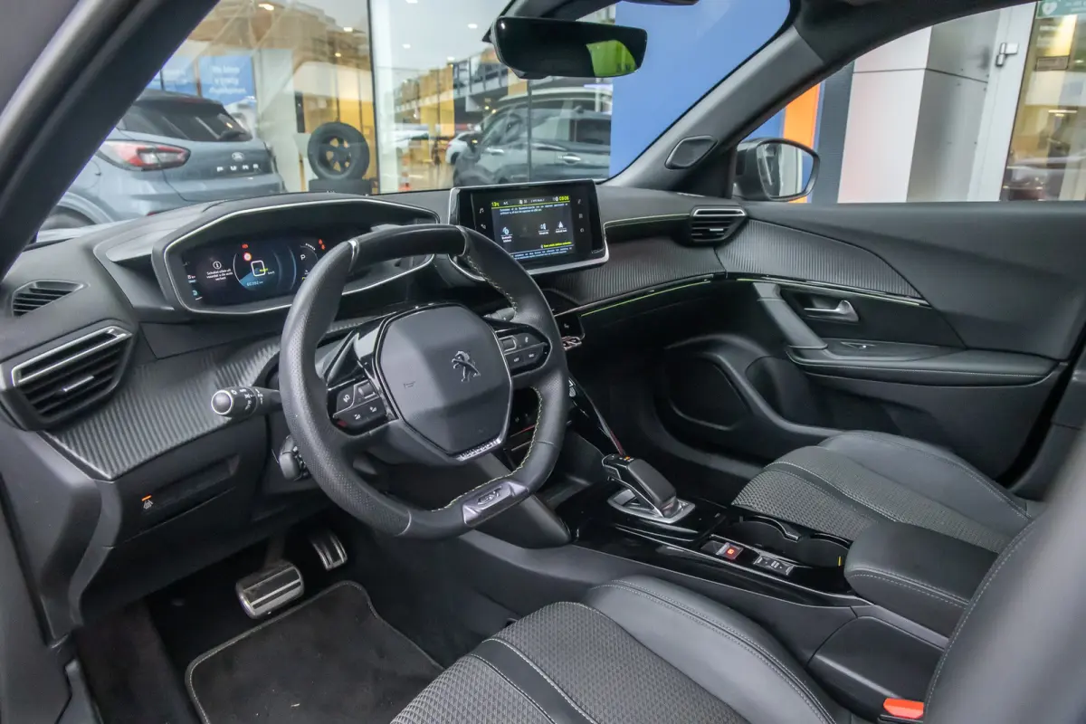 EV GT-LINE 50 kWh | Camera | Stoelverwarming | Apple Carplay/Android Auto | Keyless | Navigatie | Sportstoelen | Achteruitrijcamera | Apple Carplay/Android Auto|telefoonintegratie premium | 