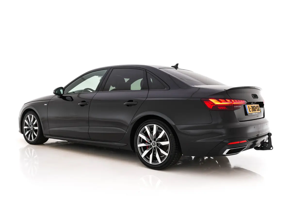 35 TFSI S edition Competition *AUT | LEATHER-MICROFIBRE | FULL-LED | SPORTsEATS | KEYLESS | DIGI-COCKPIT | AMBIENT-LIGHT | NAVI-FULLMAP | PRIVACY-GLASS | SHIFT-PADDLES | ECC | PDC | CRUISE |
