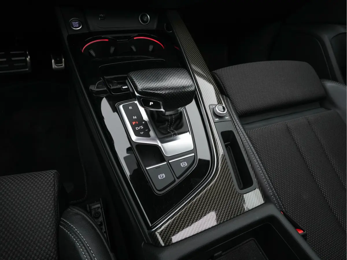 35 TFSI S edition Competition Aut. *LEATHER-MICROFIBRE | FULL-LED | SPORT-SEATS | KEYLESS | DIGI-COCKPIT | AMBIENT-LIGHT | NAVI-FULLMAP | PRIVACY-GLASS | SHIFT-PADDLES | ECC | PDC | CRUISE |