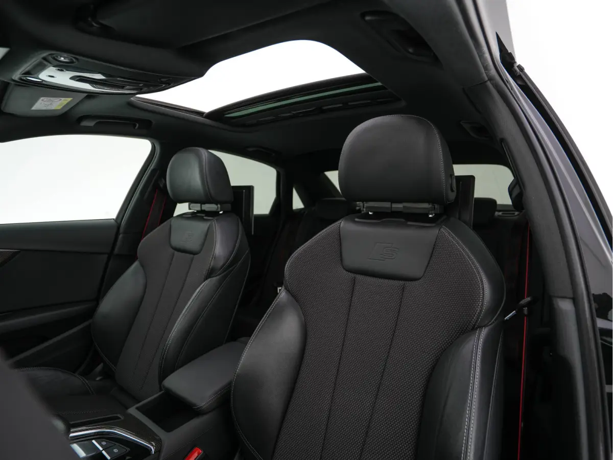 35 TFSI S edition Competition Aut. *LEATHER-MICROFIBRE | FULL-LED | SPORT-SEATS | KEYLESS | DIGI-COCKPIT | AMBIENT-LIGHT | NAVI-FULLMAP | PRIVACY-GLASS | SHIFT-PADDLES | ECC | PDC | CRUISE |