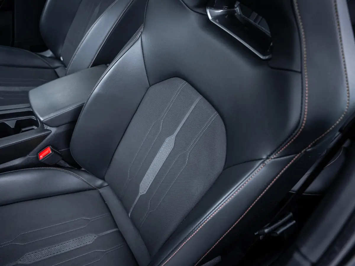 1.4 e-Hybrid VZ Copper Edition 245PK - Pano l ACC l Camera l Carplay