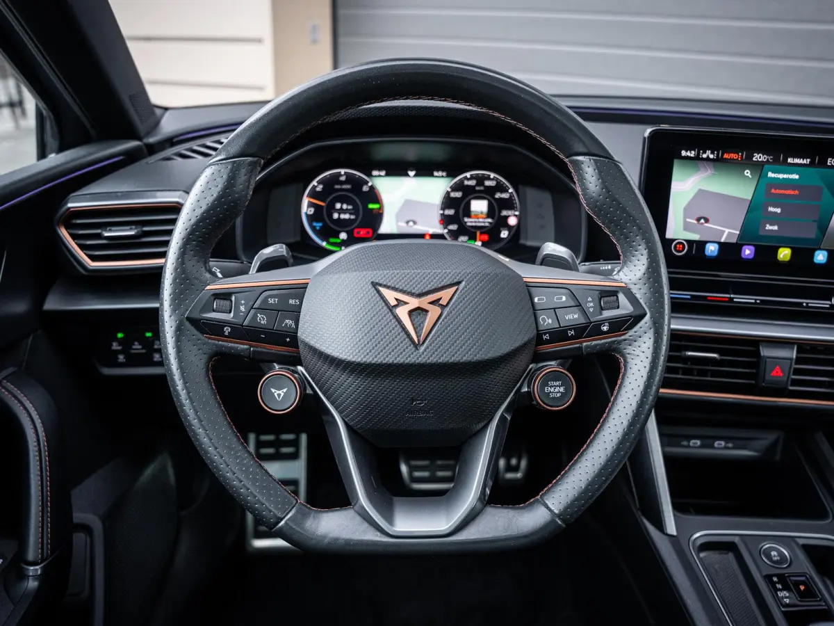 1.4 e-Hybrid VZ Copper Edition 245PK - Pano l ACC l Camera l Carplay