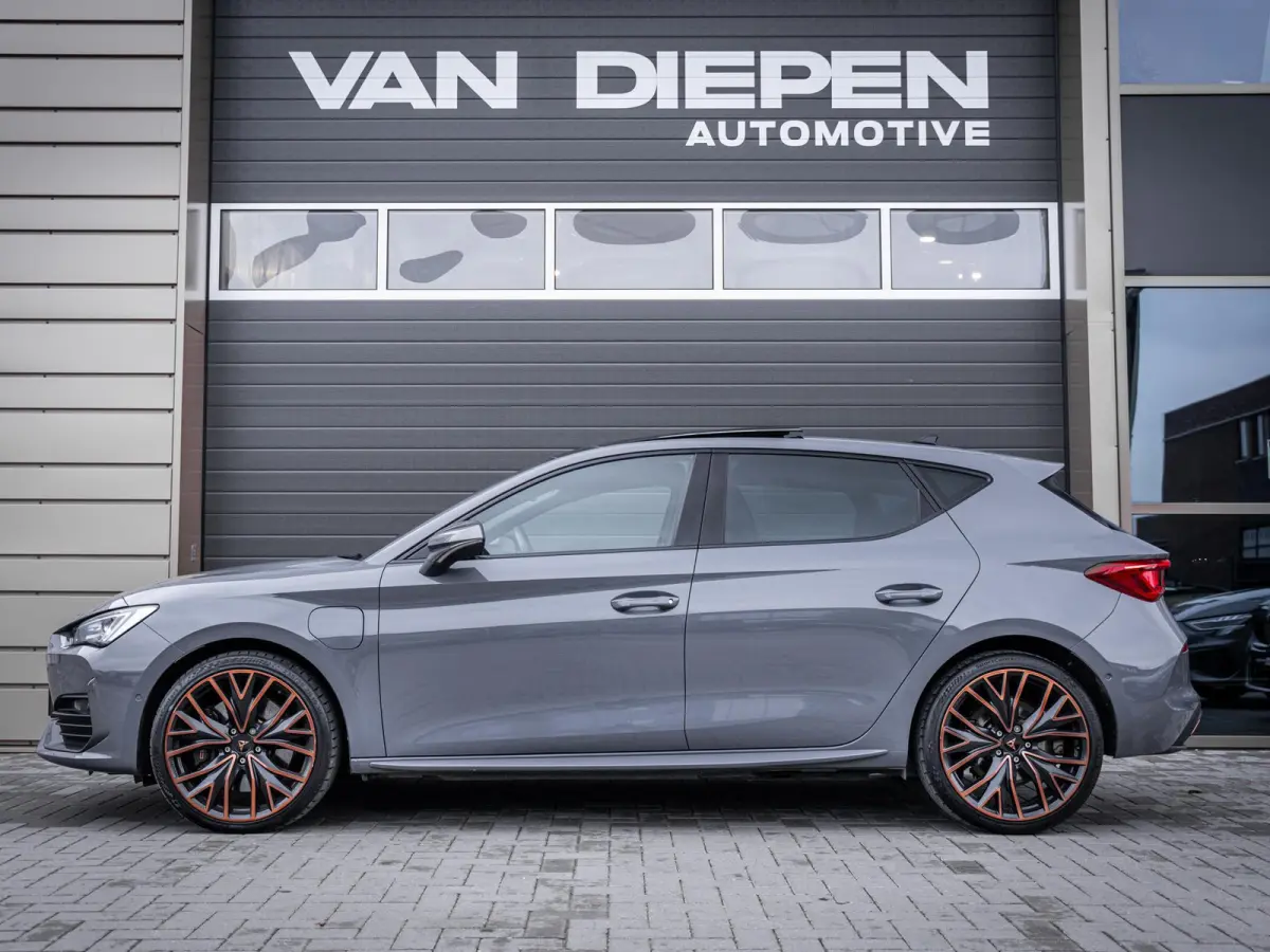 1.4 e-Hybrid VZ Copper Edition 245PK - Pano l ACC l Camera l Carplay