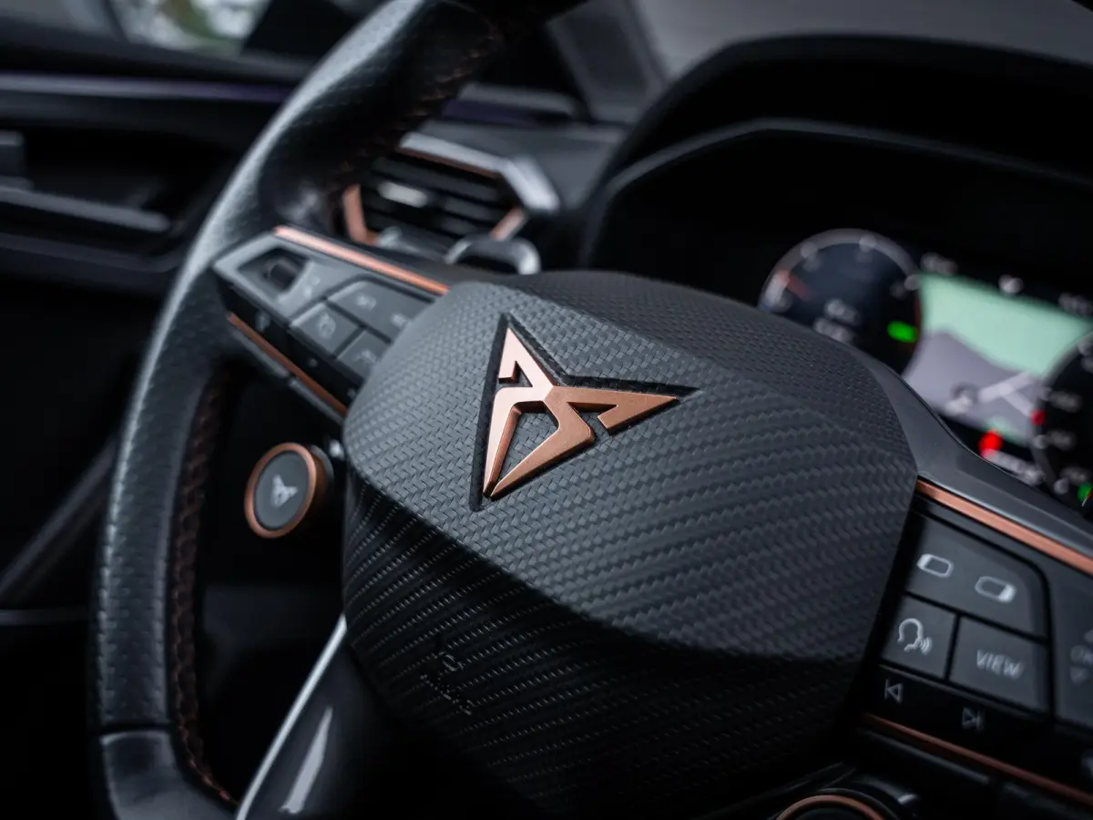 1.4 e-Hybrid VZ Copper Edition 245PK - Pano l ACC l Camera l Carplay