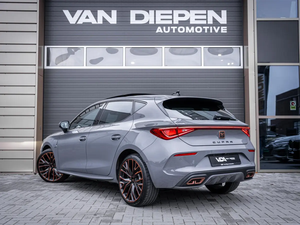 1.4 e-Hybrid VZ Copper Edition 245PK - Pano l ACC l Camera l Carplay