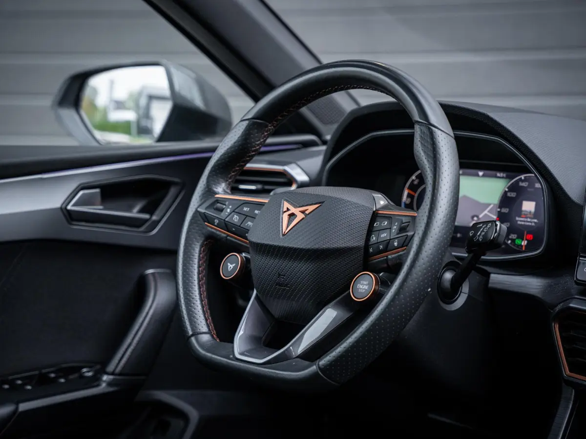 1.4 e-Hybrid VZ Copper Edition 245PK - Pano l ACC l Camera l Carplay