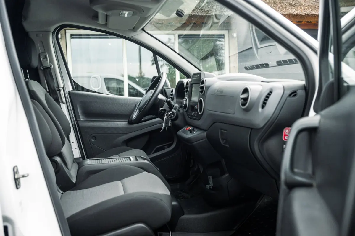 Electric L2 Premium Soh % I Kastinrichting I Zwaailamp I Camera I Climate I Cruise I Parkeersensoren I BTW