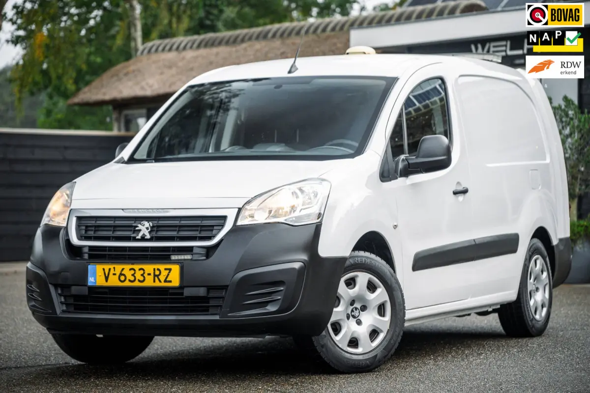 Electric L2 Premium Soh % I Kastinrichting I Zwaailamp I Camera I Climate I Cruise I Parkeersensoren I BTW