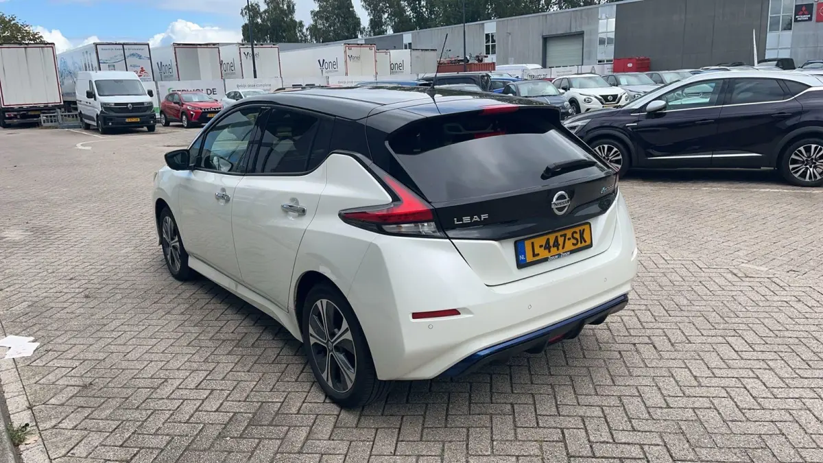 e+ N-Connecta 62 kWh | Warmtepomp | Adapt. Cruise | Stoel- & Stuurverw. |