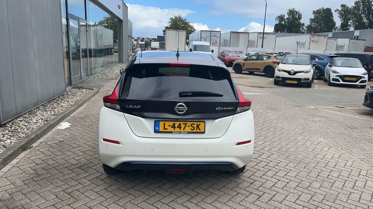 e+ N-Connecta 62 kWh | Warmtepomp | Adapt. Cruise | Stoel- & Stuurverw. |