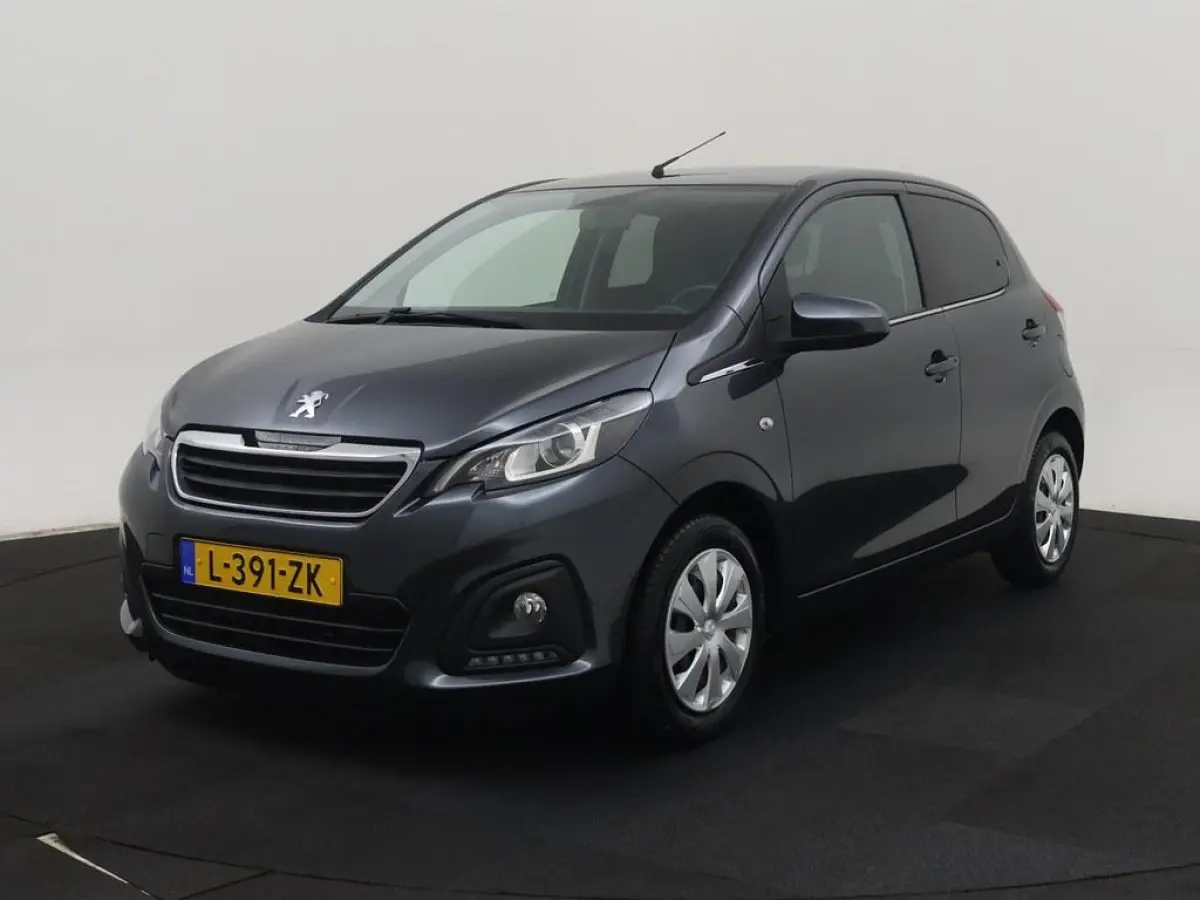 1.0 e-VTi Pack Dynamic Airco/Dab/Chrome