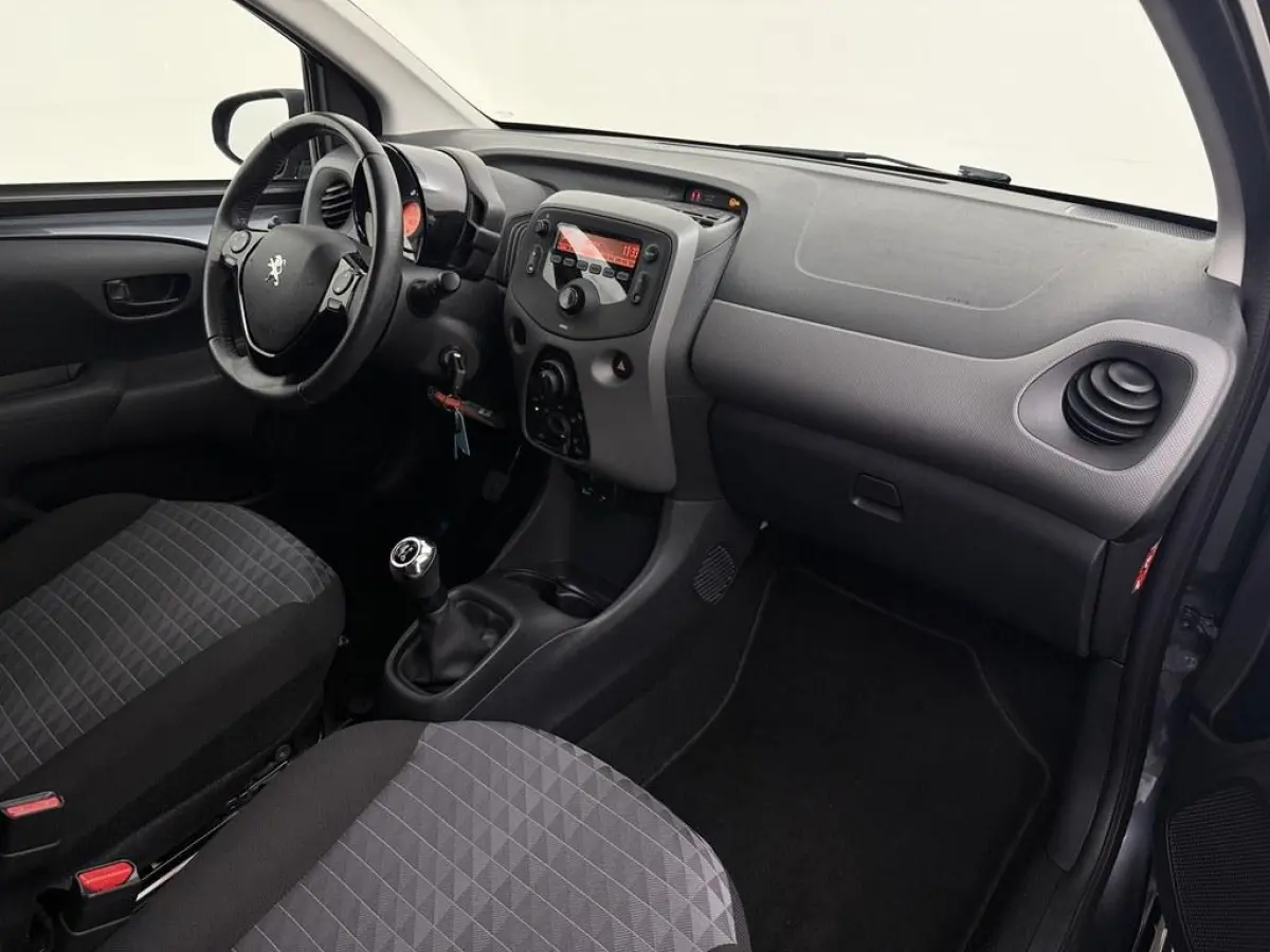 1.0 e-VTi Pack Dynamic Airco/Dab/Chrome