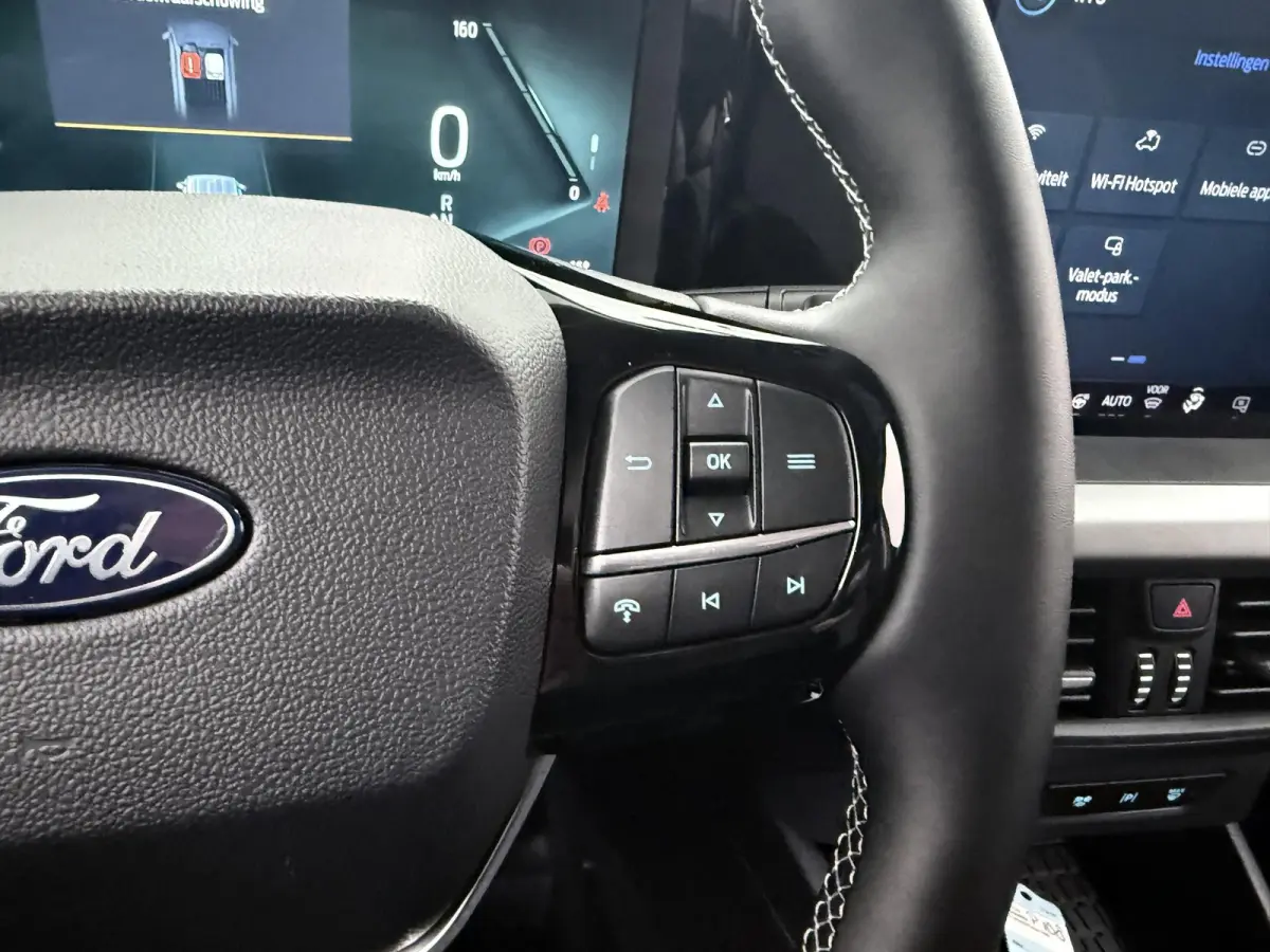 Limited | 44 kWh | 289 KM RANGE | NAVIGATIE | PARKEERCAMERA | ADAPTIVE CRUISE | TREKHAAK | LM VELGEN