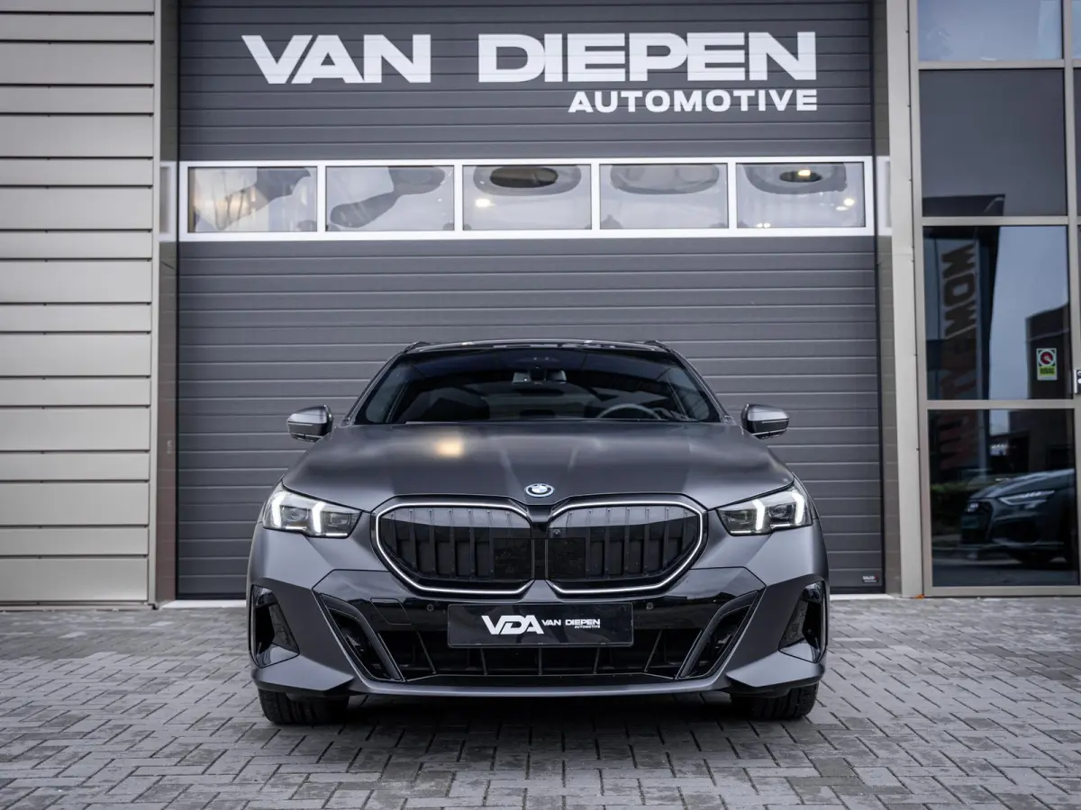 550e xDrive M-Sport l Bowers/wilk l BMW-Garantie l Panorama