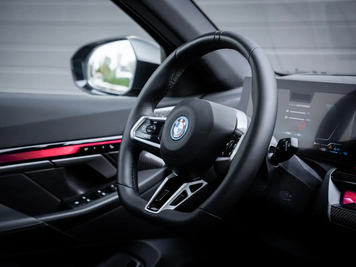 550e xDrive M-Sport l Bowers/wilk l BMW-Garantie l Panorama