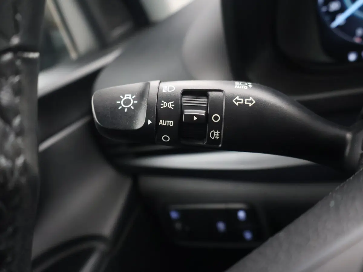 1.0 T-GDI COMFORT + APPLE CARPLAY | CAMERA | VIRTUAL COCKPIT | ANDROID AUTO