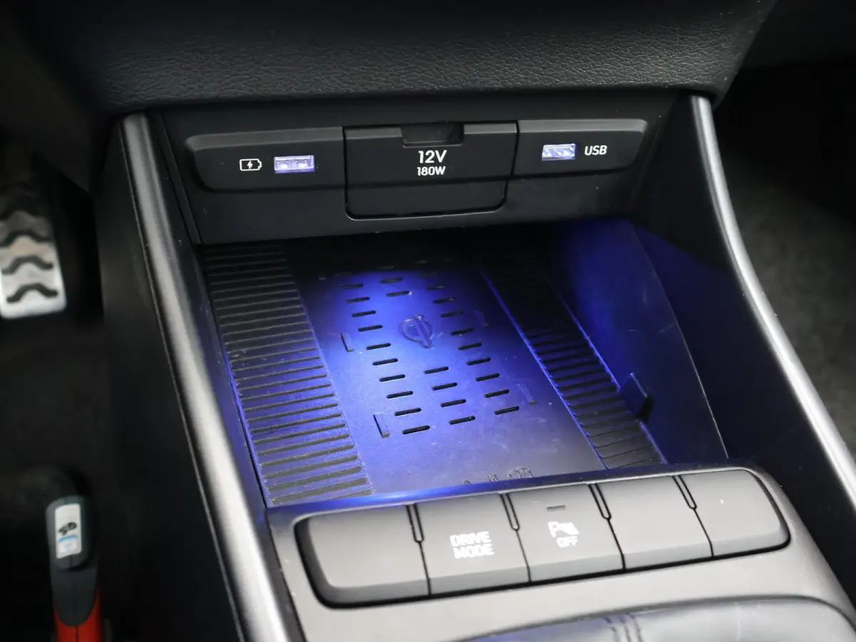 1.0 T-GDI COMFORT + APPLE CARPLAY | CAMERA | VIRTUAL COCKPIT | ANDROID AUTO