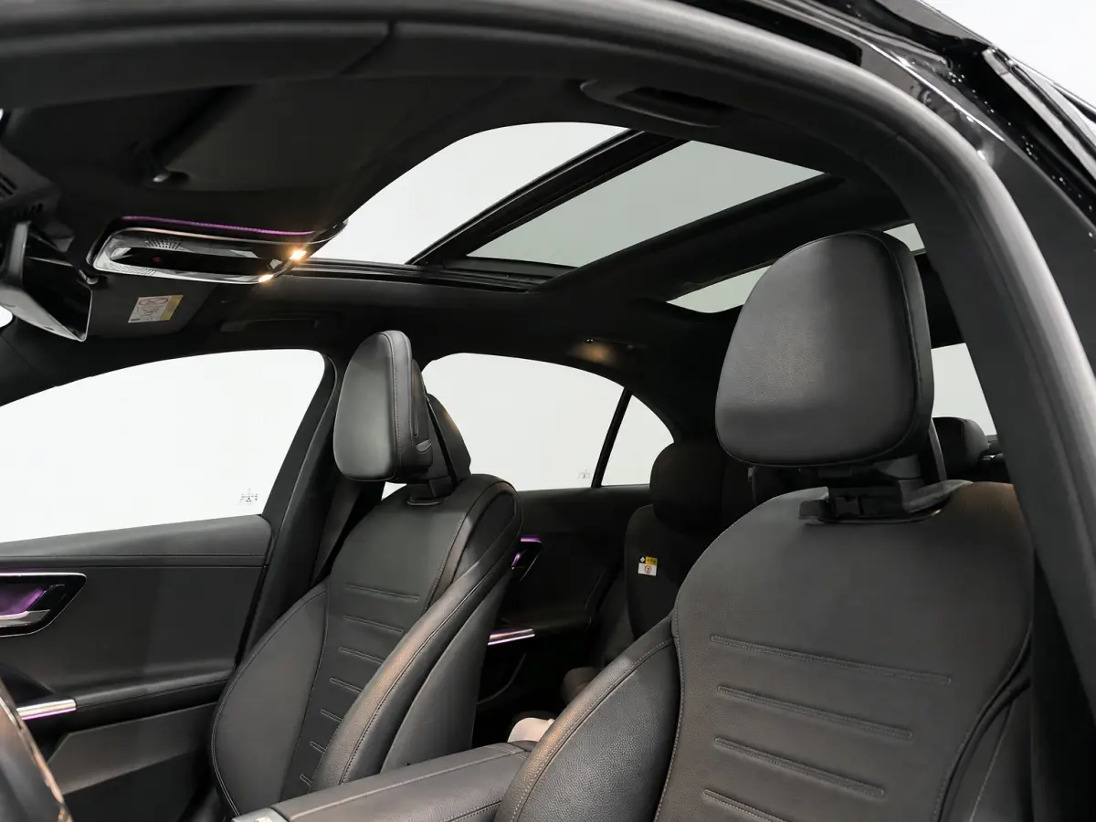 300 e AMG Pano Hud 360 Burmester