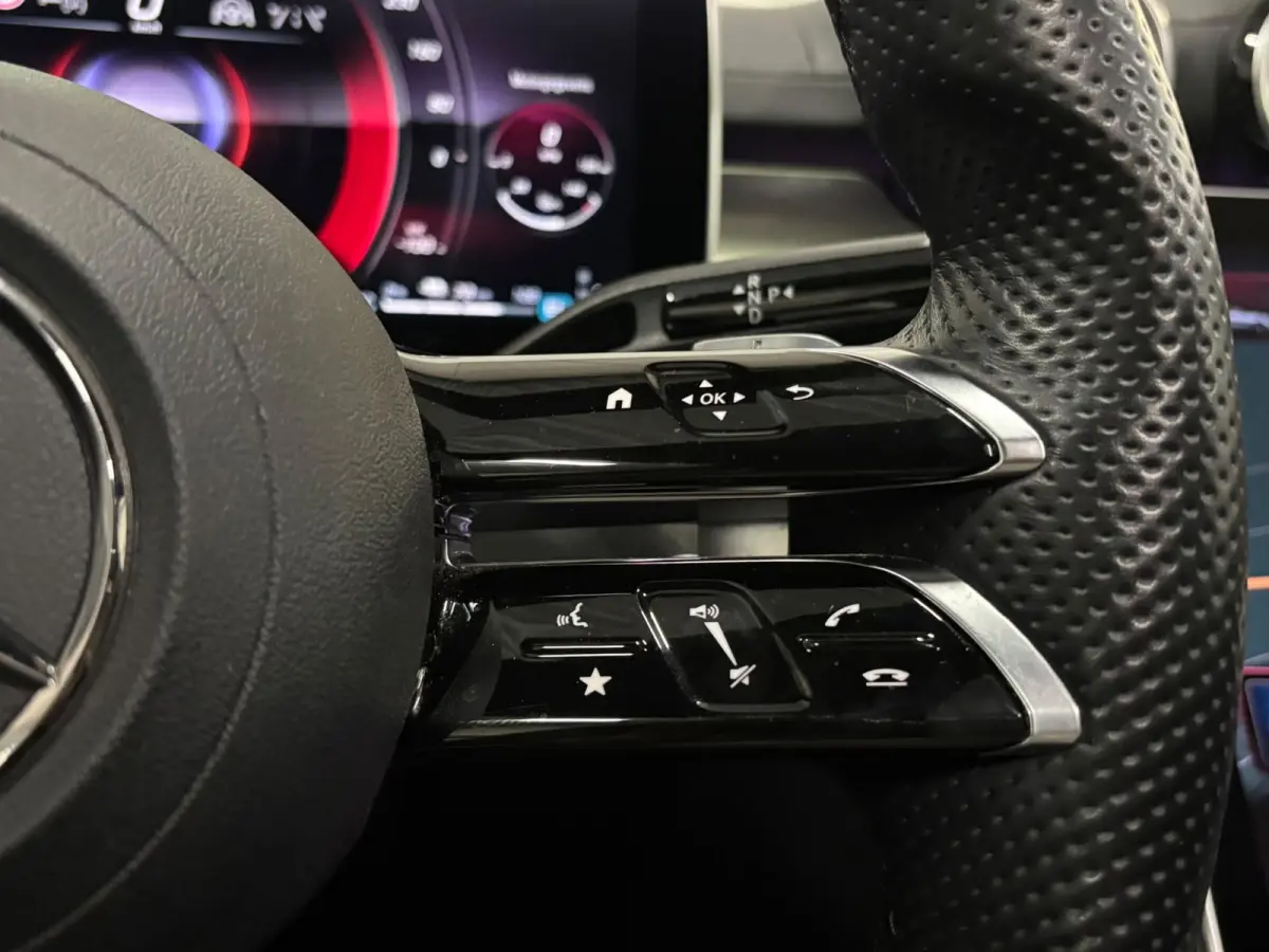300 e AMG Pano Hud 360 Burmester