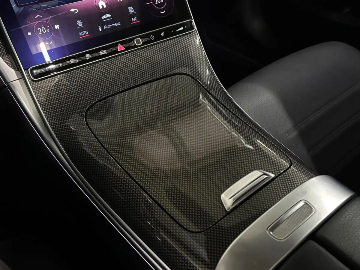 300 e AMG Pano Hud 360 Burmester