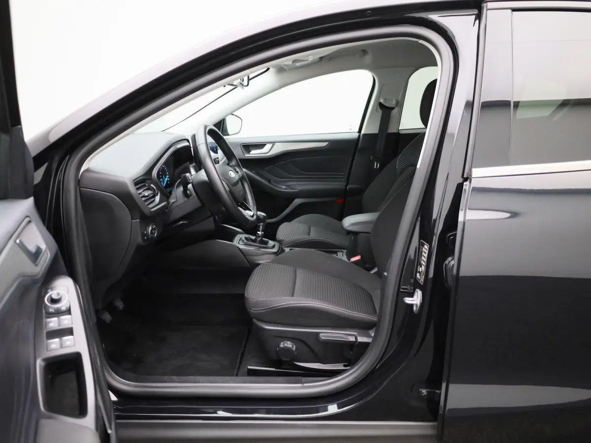 1.0 EcoBoost Hybrid Titanium | Apple Carplay/Android Auto | Climate Control | Cruise Control | Parkeersensoren |