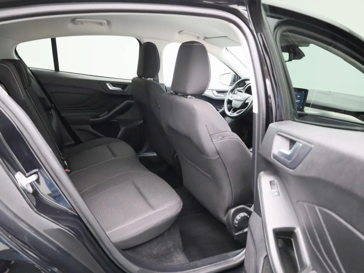 1.0 EcoBoost Hybrid Titanium | Apple Carplay/Android Auto | Climate Control | Cruise Control | Parkeersensoren |