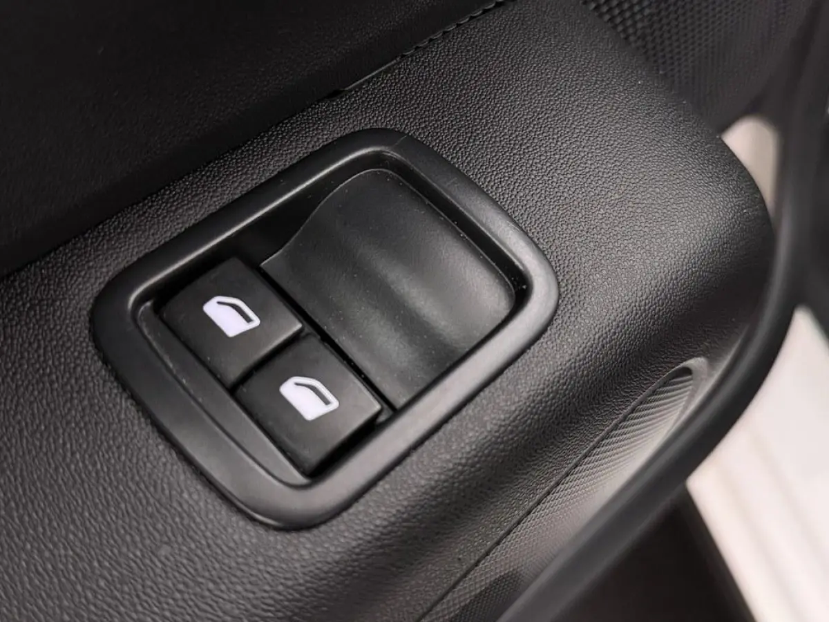 1.2 PureTech Feel Ecc/CarPlay/Cruise/Pdc