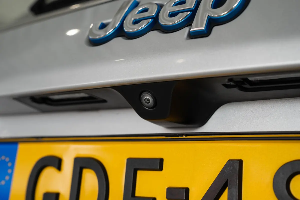 4xe 190 Plug-in Hybrid Night Eagle | Camera | Navigatie | Climate Controle | Apple Carplay & Android Auto | Cruise Controle | Keyless Entry & Start |