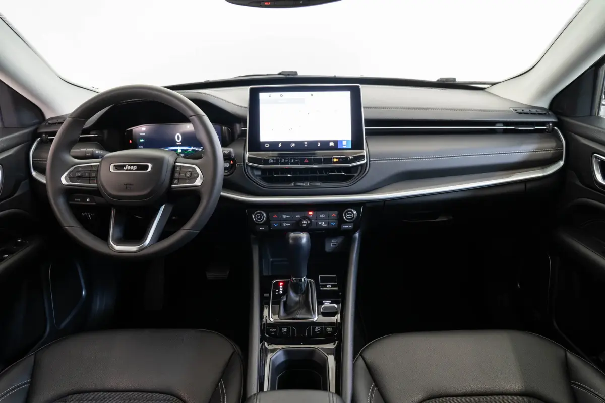 4xe 190 Plug-in Hybrid Night Eagle | Camera | Navigatie | Climate Controle | Apple Carplay & Android Auto | Cruise Controle | Keyless Entry & Start |