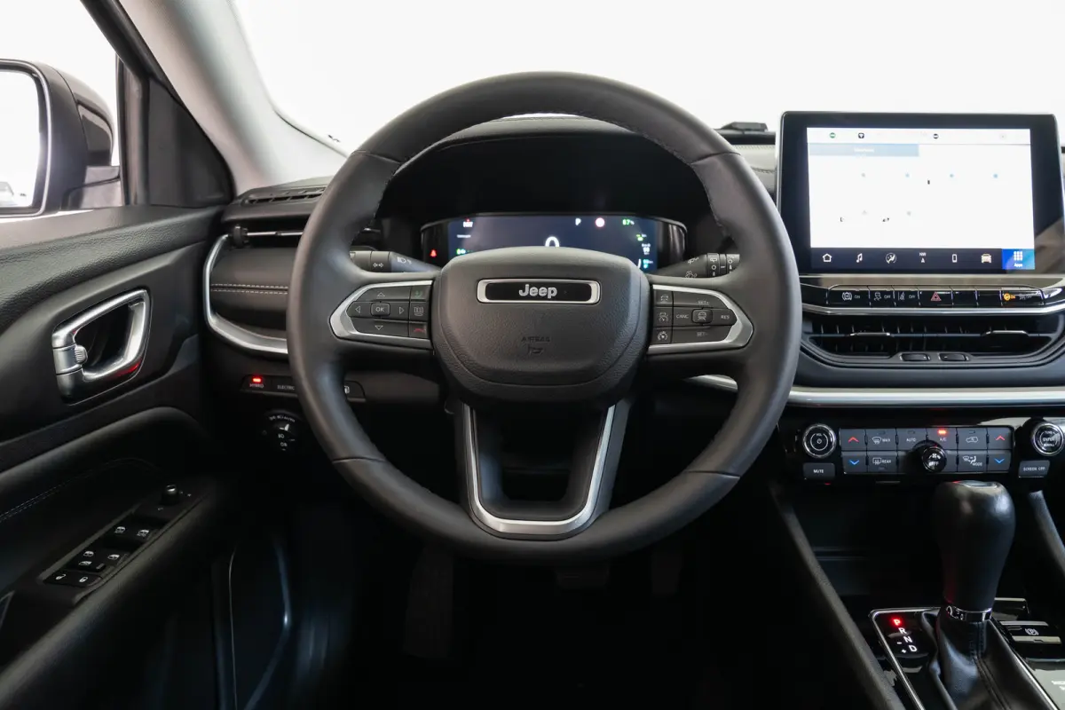 4xe 190 Plug-in Hybrid Night Eagle | Camera | Navigatie | Climate Controle | Apple Carplay & Android Auto | Cruise Controle | Keyless Entry & Start |