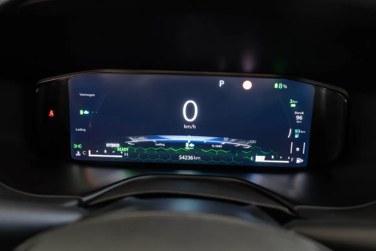 4xe 190 Plug-in Hybrid Night Eagle | Camera | Navigatie | Climate Controle | Apple Carplay & Android Auto | Cruise Controle | Keyless Entry & Start |