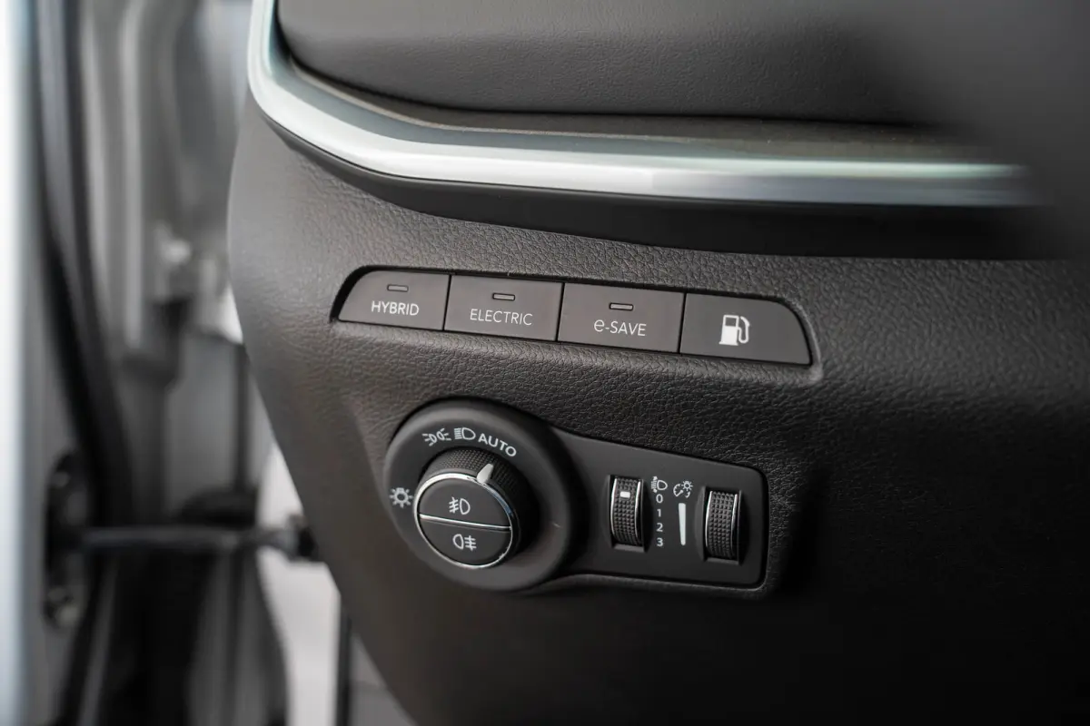 4xe 190 Plug-in Hybrid Night Eagle | Camera | Navigatie | Climate Controle | Apple Carplay & Android Auto | Cruise Controle | Keyless Entry & Start |