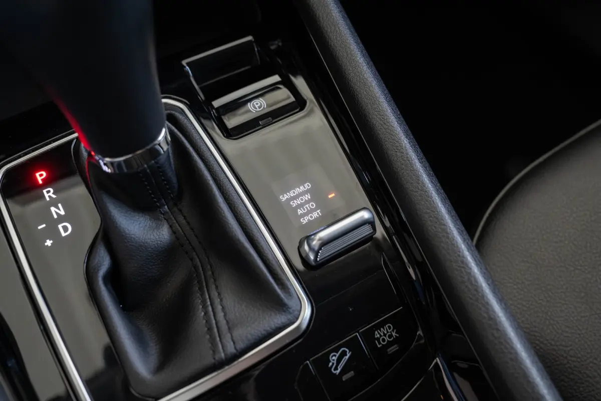 4xe 190 Plug-in Hybrid Night Eagle | Camera | Navigatie | Climate Controle | Apple Carplay & Android Auto | Cruise Controle | Keyless Entry & Start |